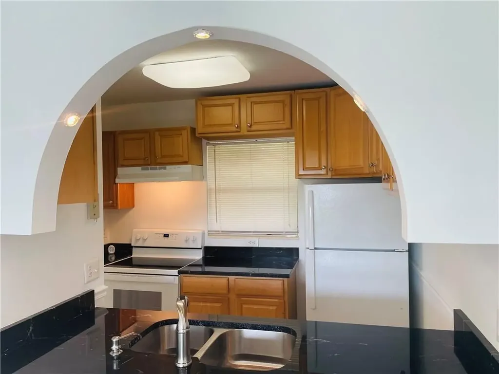 3247 NW 103rd Te Coral Springs FL 33065