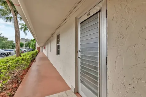 121 SE 3rd Avenue Dania Beach FL 33004