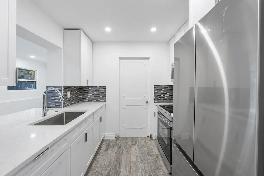 370 S Golf Boulevard Pompano Beach FL 33064