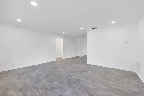 370 S Golf Boulevard Pompano Beach FL 33064