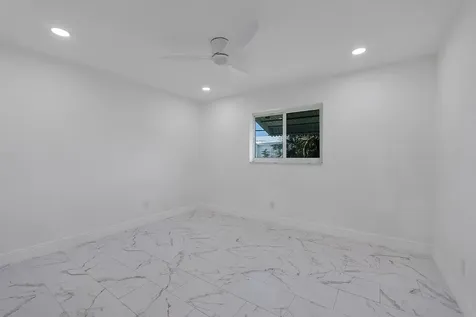 370 S Golf Boulevard Pompano Beach FL 33064