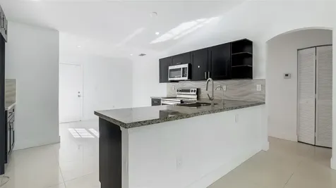 1811 SW 124th Way Miramar FL 33027
