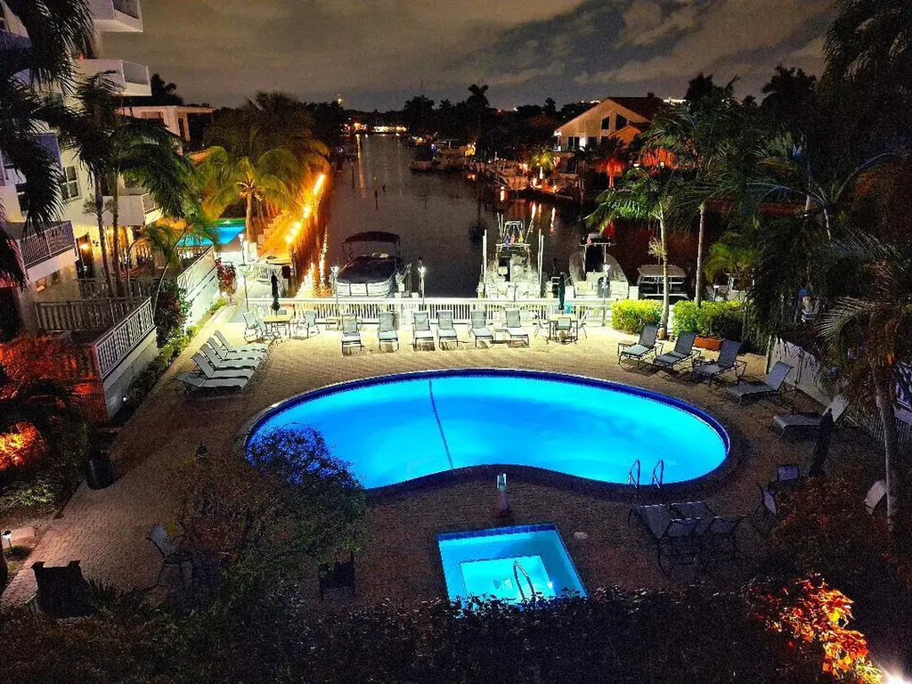 1421 S Ocean Boulevard Pompano Beach FL 33062