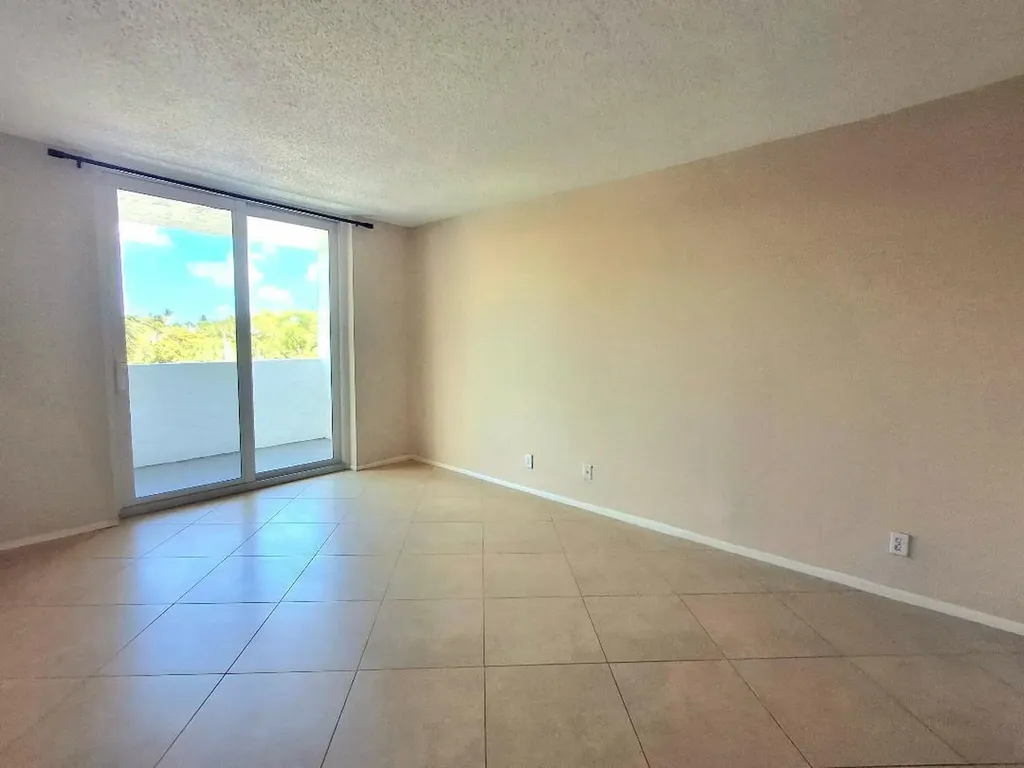 1421 S Ocean Boulevard Pompano Beach FL 33062