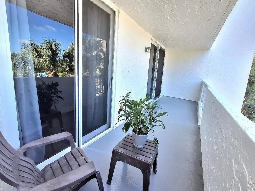 1421 S Ocean Boulevard Pompano Beach FL 33062