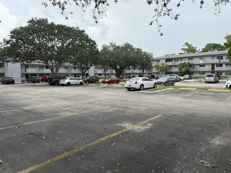 8405 NW 61st Street Tamarac FL 33321