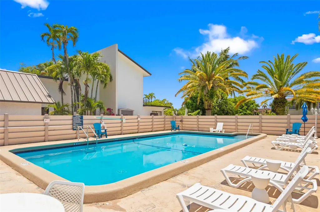 9000 Jacaranda Lane Plantation FL 33324