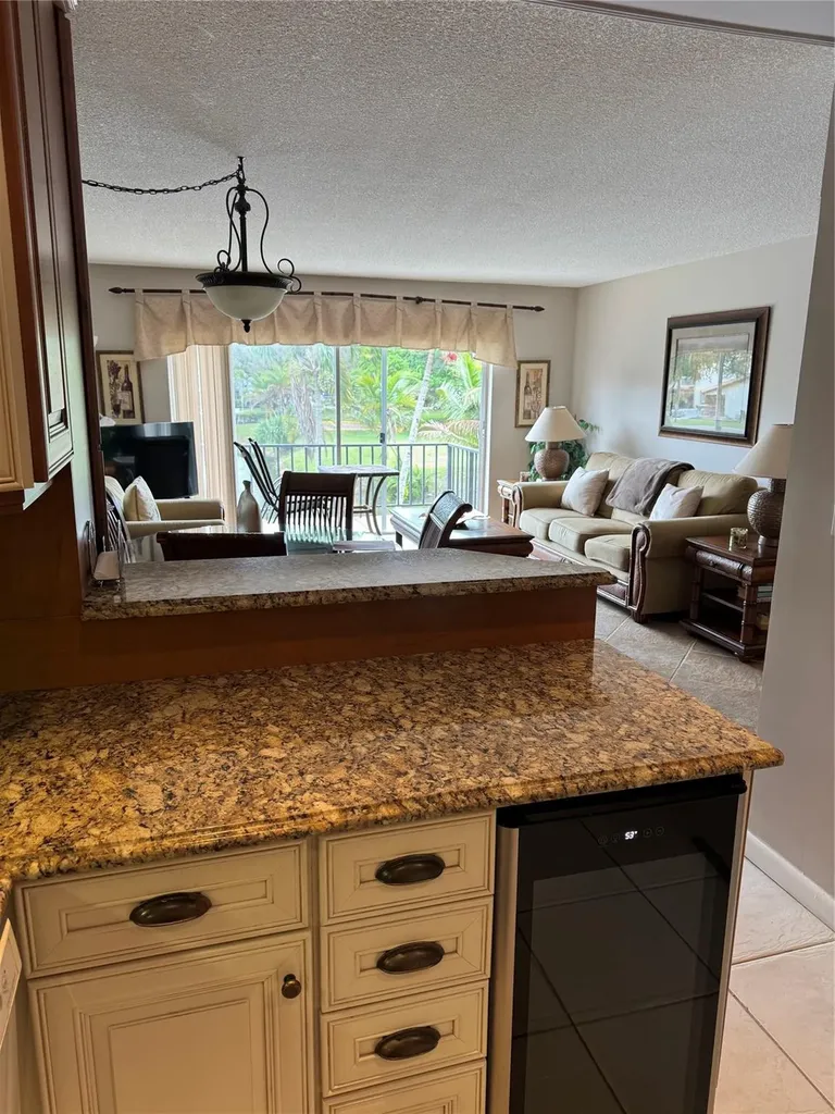 9000 Jacaranda Lane Plantation FL 33324