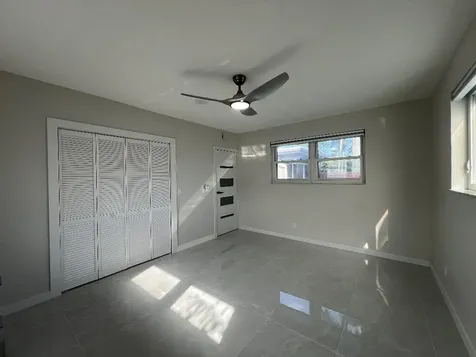 1042 Tyler Street Hollywood FL 33019