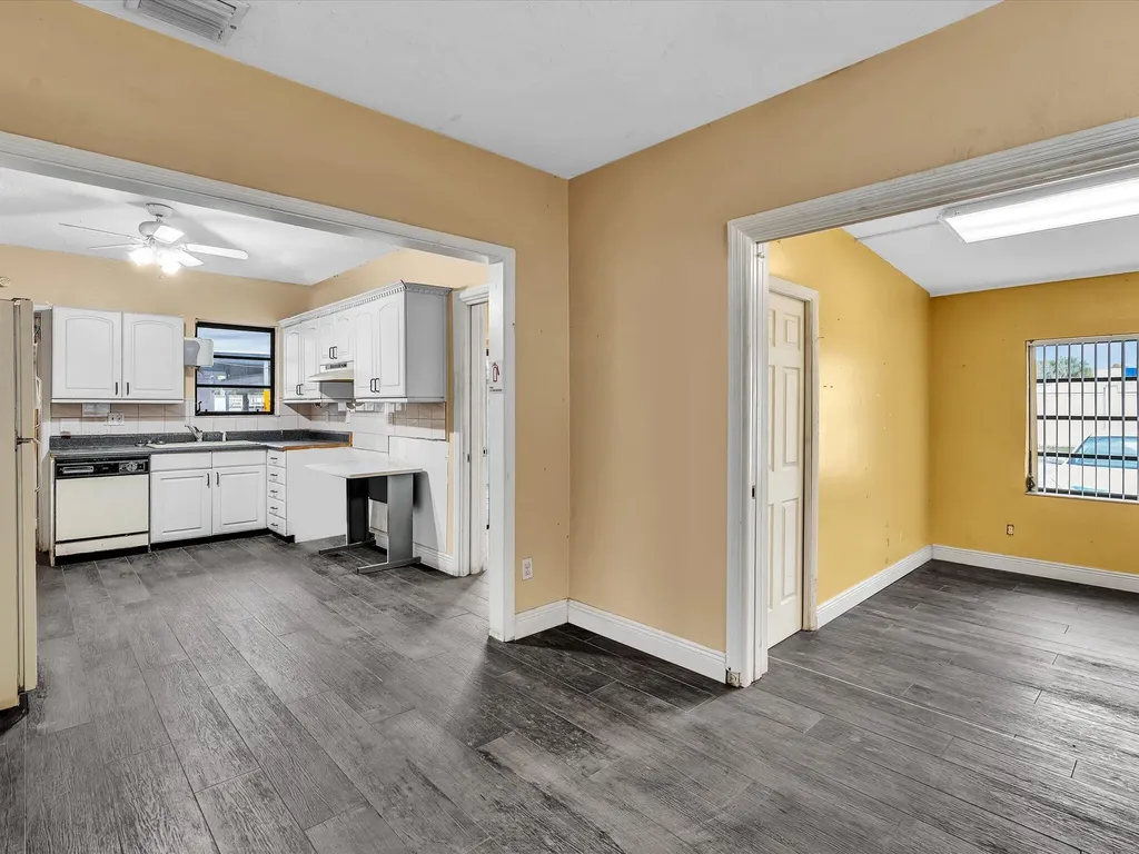 4901 SW 51st Street Davie FL 33314