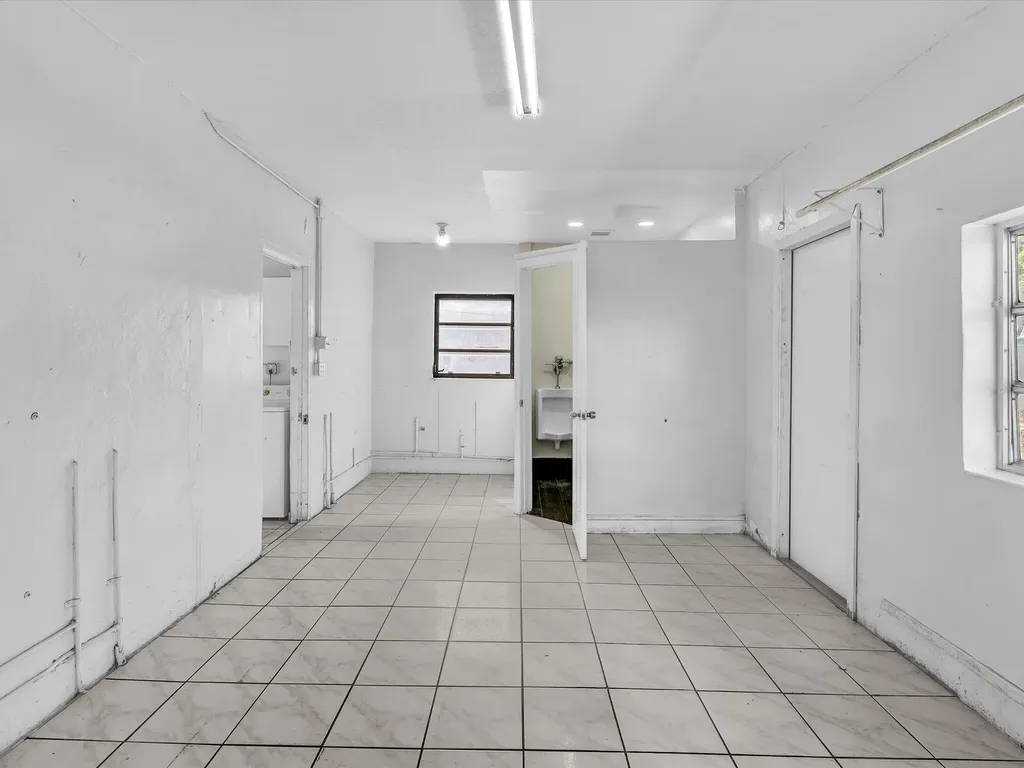 4901 SW 51st Street Davie FL 33314