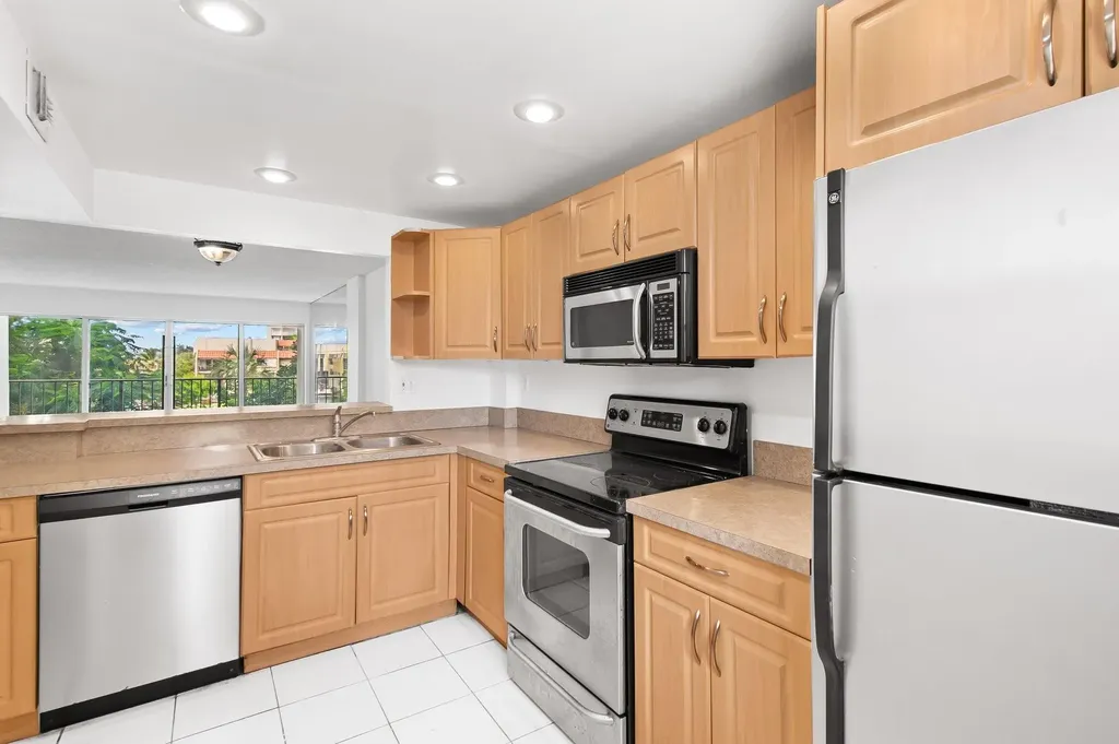 801 S Federal Highway Pompano Beach FL 33062