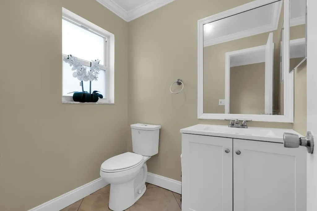 3981 NW 81st Terrace Coral Springs FL 33065