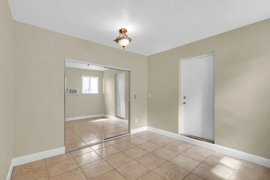 3981 NW 81st Terrace Coral Springs FL 33065