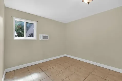 3981 NW 81st Terrace Coral Springs FL 33065