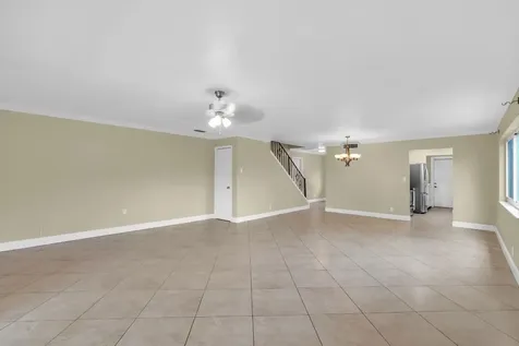 3981 NW 81st Terrace Coral Springs FL 33065