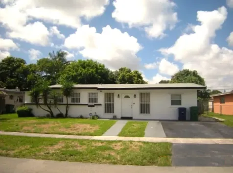 4810 NW 11th Place Lauderhill FL 33313
