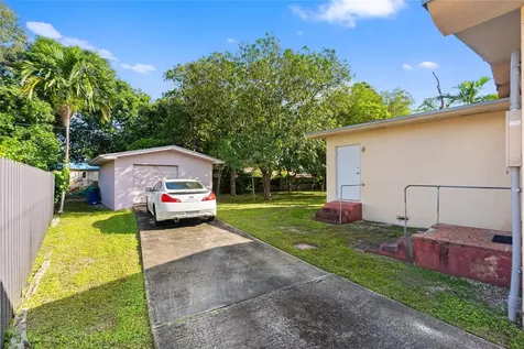 23 NE 116th Street Miami FL 33161