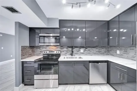 1100 Saint Charles Place Pembroke Pines FL 33026