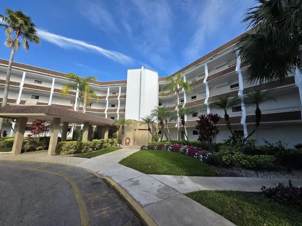 4770 Fountains Drive S Greenacres FL 33467