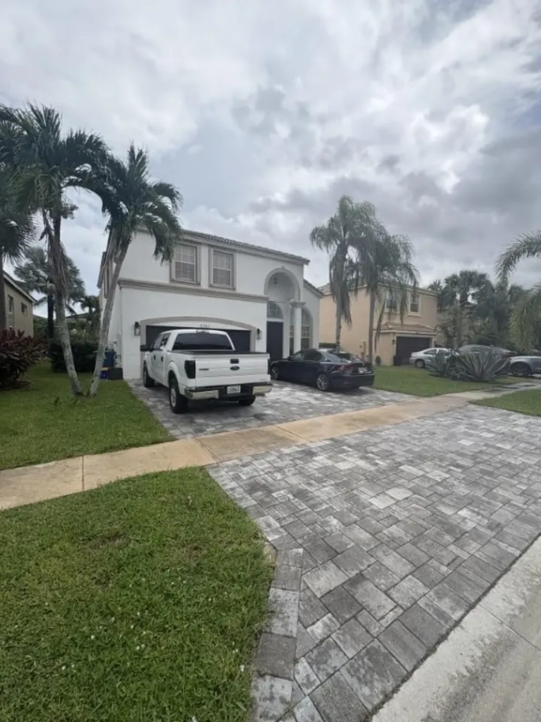 2761 Misty Oaks Circle Royal Palm Beach FL 33411
