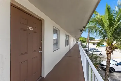 7200 NW 5th Place Margate FL 33063