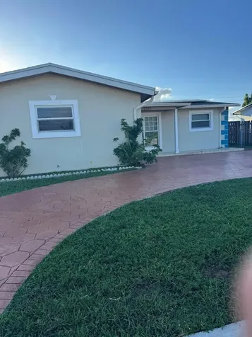 2477 NW 84th Way Sunrise FL 33322