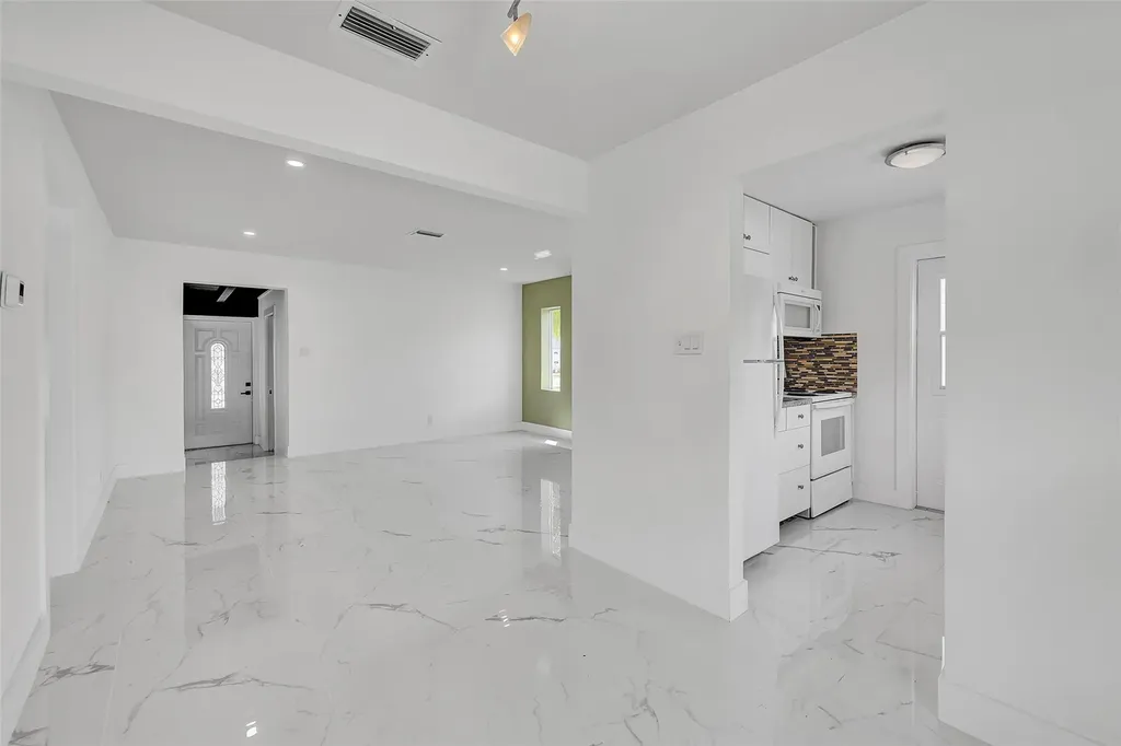 2421 Garfield Street Hollywood FL 33020