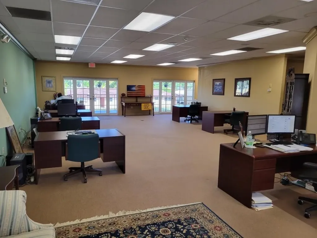 2745 E Oakland Park Boulevard Fort Lauderdale FL 33306