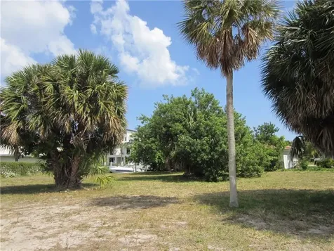 239 Hibiscus Avenue Lauderdale By The Sea FL 33308