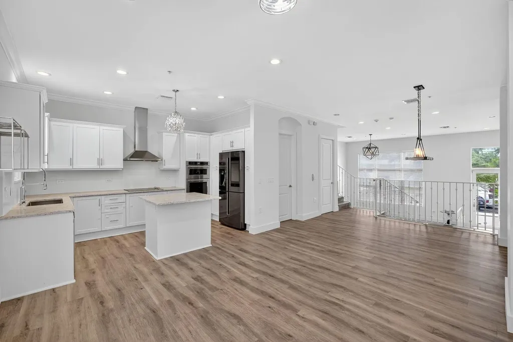 508 N Birch Road Fort Lauderdale FL 33304
