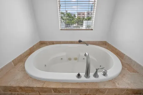 508 N Birch Road Fort Lauderdale FL 33304