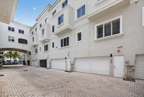 508 N Birch Road Fort Lauderdale FL 33304