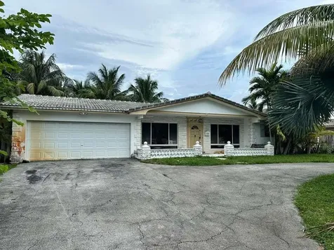 2081 NE 27th Street Lighthouse Point FL 33064
