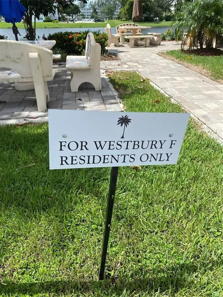 3012 Westbury F Deerfield Beach FL 33442