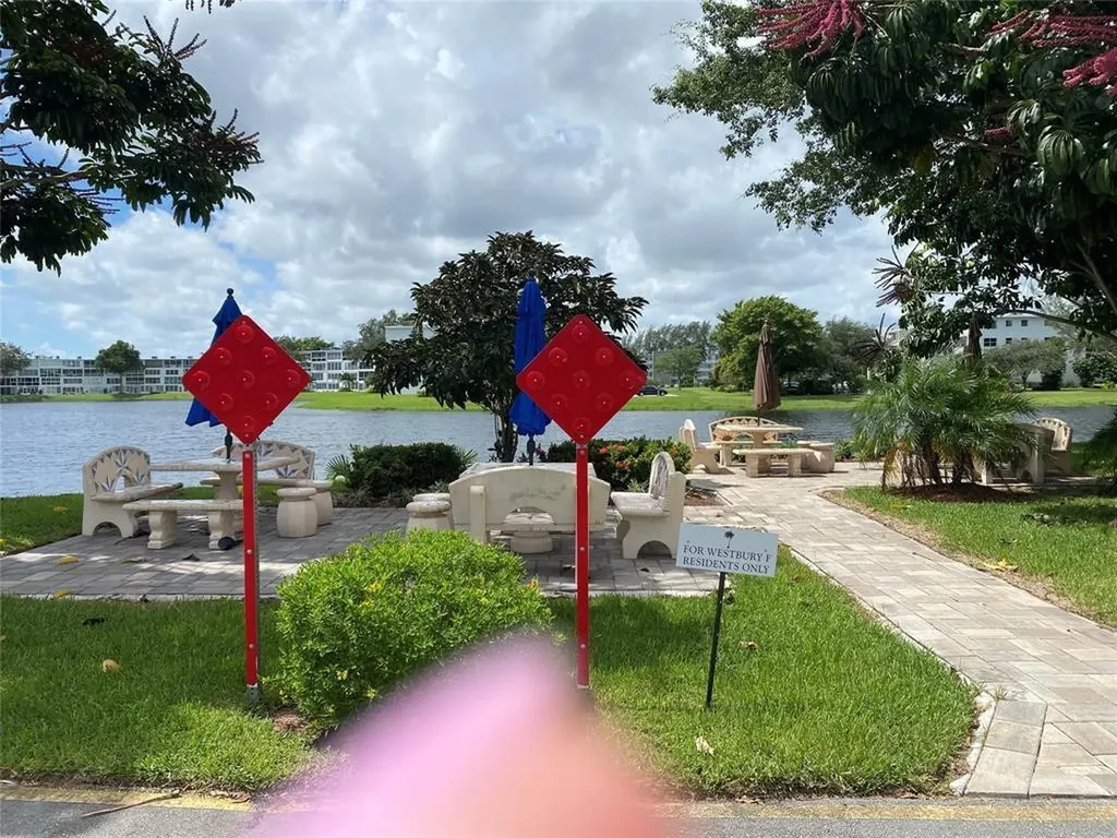 3012 Westbury F Deerfield Beach FL 33442