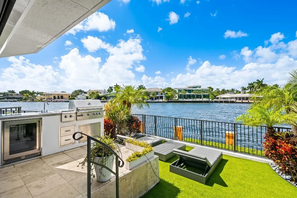 615 Bayshore Drive Fort Lauderdale FL 33304