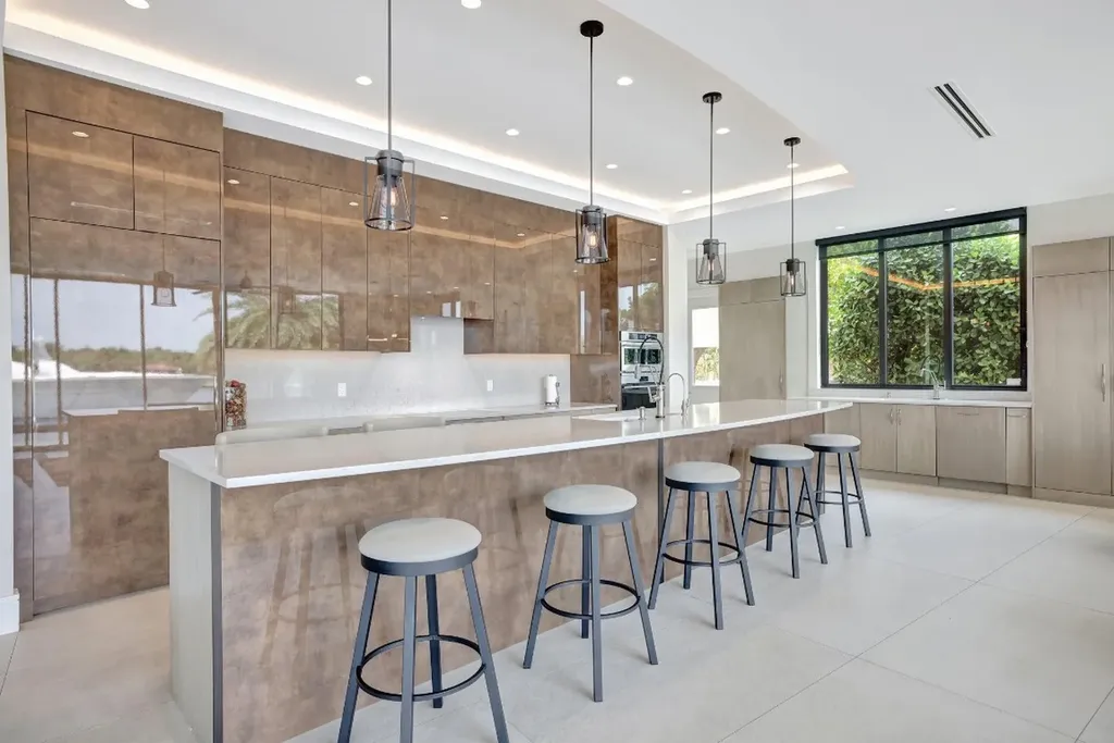 1336 Seminole Drive Fort Lauderdale FL 33304