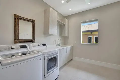 1336 Seminole Drive Fort Lauderdale FL 33304