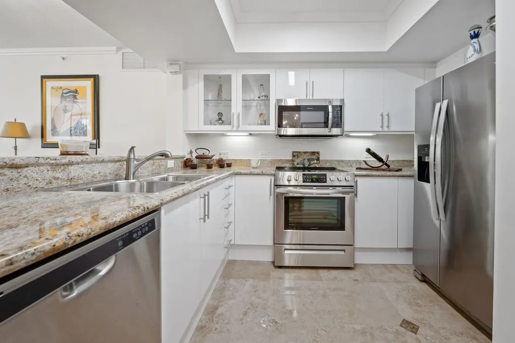 2011 N Ocean Boulevard Fort Lauderdale FL 33305