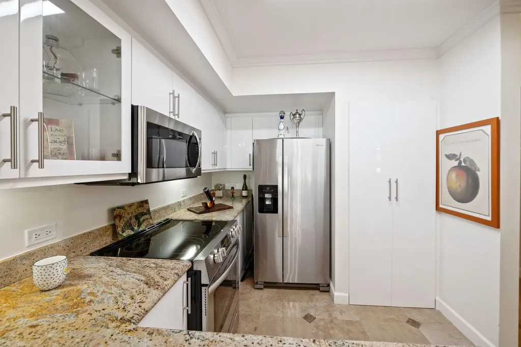 2011 N Ocean Boulevard Fort Lauderdale FL 33305