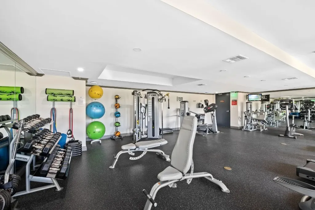 2011 N Ocean Boulevard Fort Lauderdale FL 33305