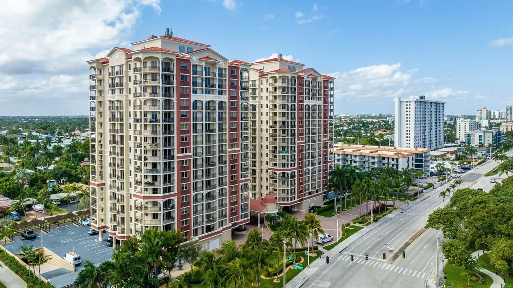 2011 N Ocean Boulevard Fort Lauderdale FL 33305