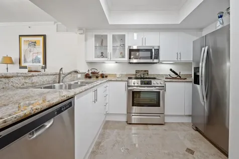 2011 N Ocean Boulevard Fort Lauderdale FL 33305
