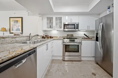 2011 N Ocean Boulevard Fort Lauderdale FL 33305
