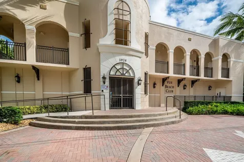 2011 N Ocean Boulevard Fort Lauderdale FL 33305