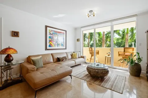 2011 N Ocean Boulevard Fort Lauderdale FL 33305