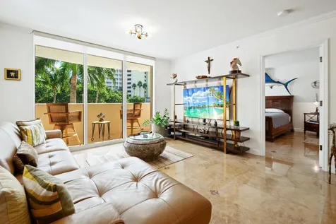 2011 N Ocean Boulevard Fort Lauderdale FL 33305