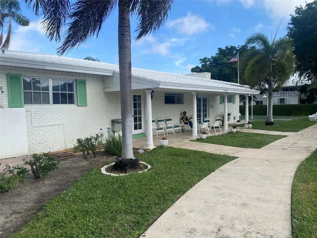 1821 NE 62nd Street Fort Lauderdale FL 33308