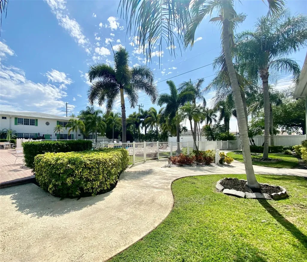 1821 NE 62nd Street Fort Lauderdale FL 33308